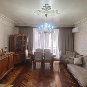 In Baku 75.0 m² apartment is for rent - Image 3