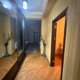 In Baku 110.0 m² apartment is for rent - Image 4