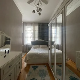 In Baku 65.0 m² apartment is for sale - Image 3