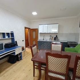In Baku 110.0 m² house with 3.0 rooms is for rent - Image 4