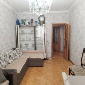In Baku 62.0 m² apartment is for rent - Image 2