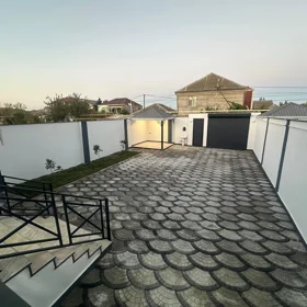 In Baku 130.0 m² house with 4.0 rooms is for sale - Image 5