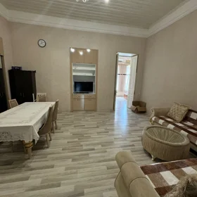 In Baku 90.0 m² apartment is for rent - Image 5
