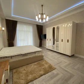 In Baku 180.0 m² apartment is for rent - Image 5