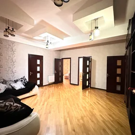 In Baku 134.0 m² apartment is for sale - Изображение 2