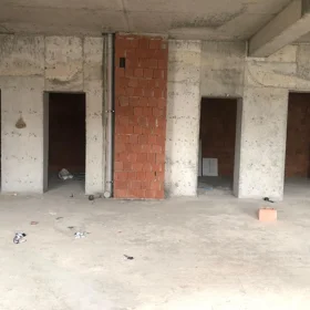In Baku 195.0 m² apartment is for sale - Image 4