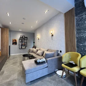 In Baku 80.0 m² apartment is for rent - Image 2