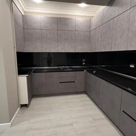 In Baku 70.0 m² apartment is for rent - Image 3