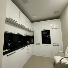 In Baku 70.0 m² apartment is for rent - Image 4