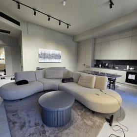 In Baku 137.0 m² apartment is for rent - Image 4