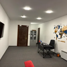 In Baku 37.0 m² office is for rent - Image 2