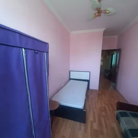 In Baku 70.0 m² apartment is for rent - Image 3