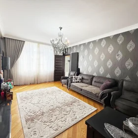 In Baku 90.0 m² apartment is for rent - Image 3