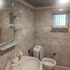 In Baku 120.0 m² house with 3.0 rooms is for rent - Изображение 4