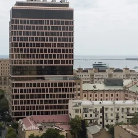 Baku-da 170.0 m2 mənzil kirayə verilir - Şəkil 3