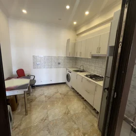 Baku-da 73.0 m2 mənzil kirayə verilir - Şəkil 2