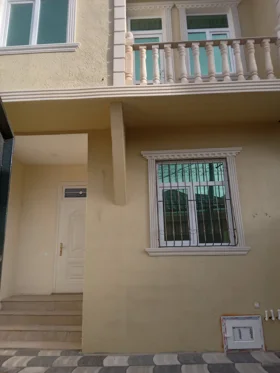 In Khirdalan 90.0 m² house with 4.0 rooms is for sale - Image 4