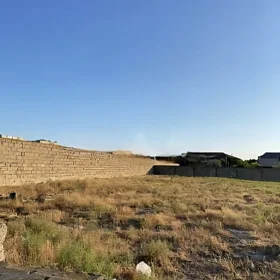 Baku-da nan sot torpaq satılır - Şəkil 2