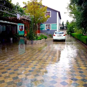 In Khirdalan 264.0 m² house with 5.0 rooms is for sale
