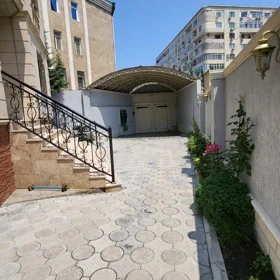 In nan 260.0 m² house with 7.0 rooms is for rent - Image 2