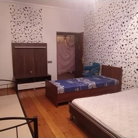 In Baku 440.0 m² house with 10.0 rooms is for sale - Image 3