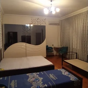In Baku 440.0 m² house with 10.0 rooms is for sale - Image 4