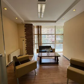 In Baku 167.0 m² commercial is for rent - Image 4