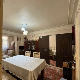 In Baku 50.0 m² apartment is for sale - Image 2