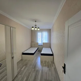 In Baku 80.0 m² apartment is for rent - Image 5