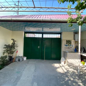 In Baku 90.0 m² house with 3.0 rooms is for sale - Image 2
