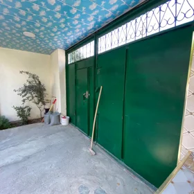 In Baku 90.0 m² house with 3.0 rooms is for sale - Image 3
