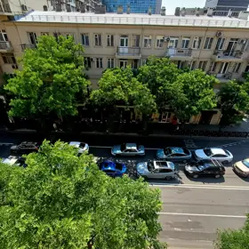 In Baku 80.0 m² apartment is for rent - Image 4