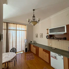 In Baku 120.0 m² apartment is for rent - Image 3