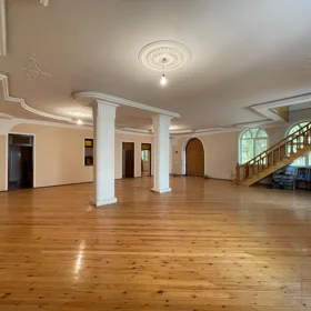 In Baku 750.0 m² house with 6.0 rooms is for sale - Image 4