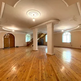 In Baku 750.0 m² house with 6.0 rooms is for sale - Image 5