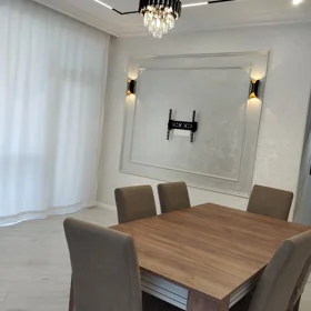In Baku 70.0 m² apartment is for rent - Image 3