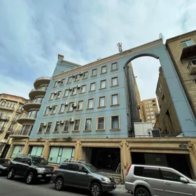 Baku-da 2000.0 m2 ofis kirayə verilir - Şəkil 3