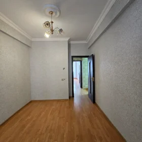In Baku 45.0 m² apartment is for sale - Image 2