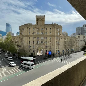 Baku-da 870.0 m2 ofis kirayə verilir - Şəkil 2