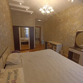 In Baku 137.0 m² apartment is for rent - Image 5
