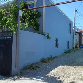 In Baku 150.0 m² house with 5.0 rooms is for sale - Image 3