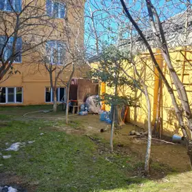 In Baku 220.0 m² house with 6.0 rooms is for sale - Image 2