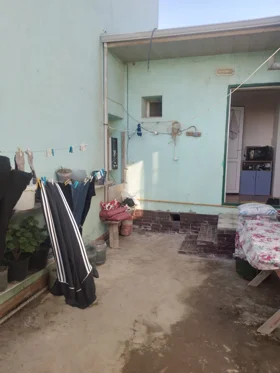 In Baku 55.0 m² house with 3.0 rooms is for sale - Image 2