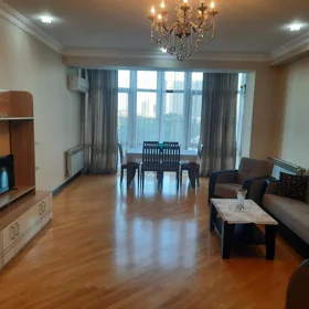 In Baku 138.0 m² apartment is for rent - Image 2