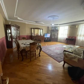 In Baku 156.0 m² apartment is for sale - Изображение 2