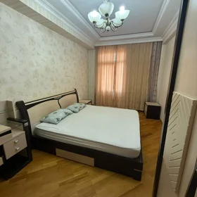 In Baku 80.0 m² apartment is for rent - Image 3