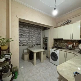 In Baku 92.0 m² apartment is for rent - Image 2