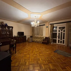 In Baku 92.0 m² apartment is for rent - Image 3