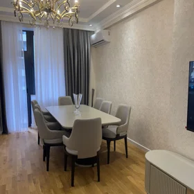 In Baku 130.0 m² apartment is for rent - Image 4