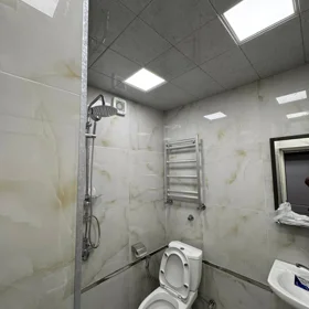 In Khirdalan 70.0 m² apartment is for rent - Image 5
